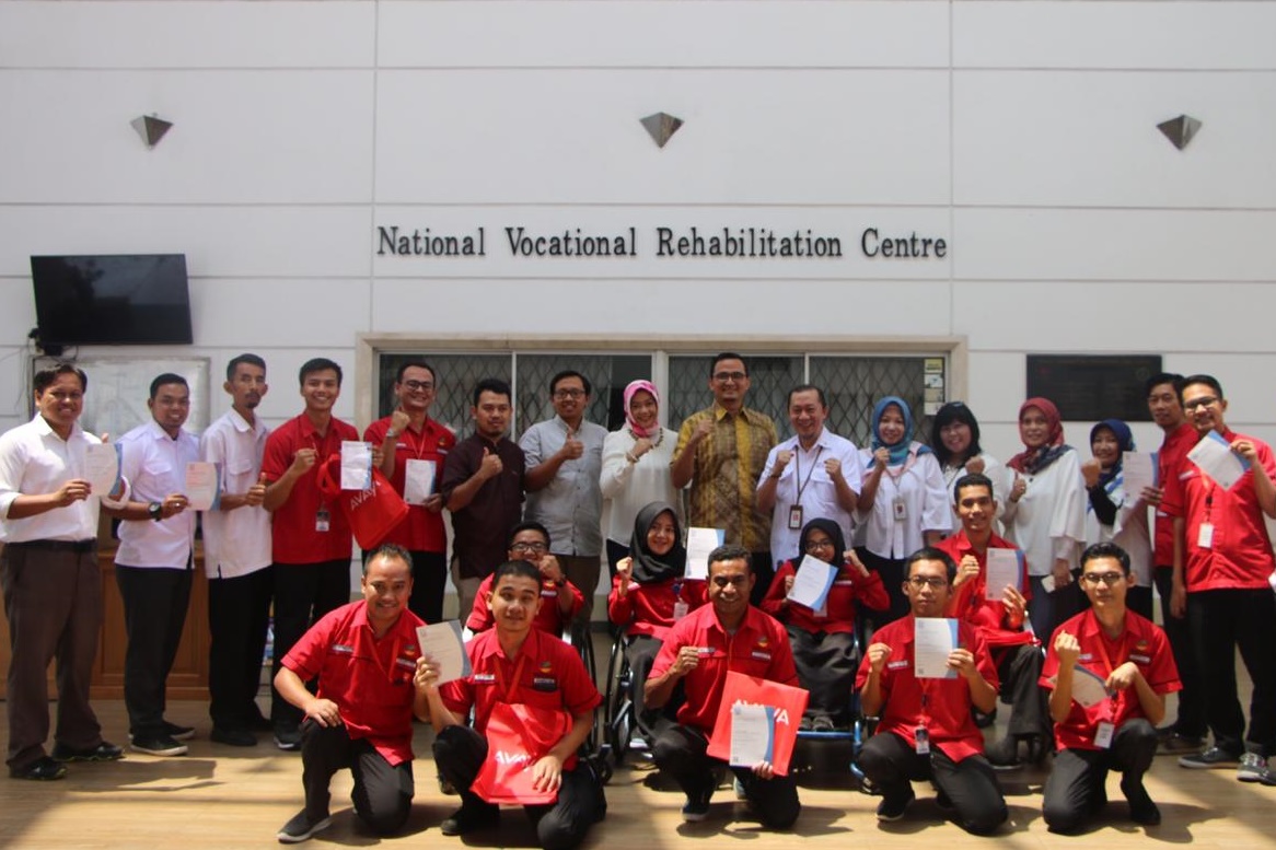 8 Social Welfare Services Recipient (PPKS) of "Cibinong" BBRVPD Receives a Certificate from Indonesia Contact Center Association (ICCA)