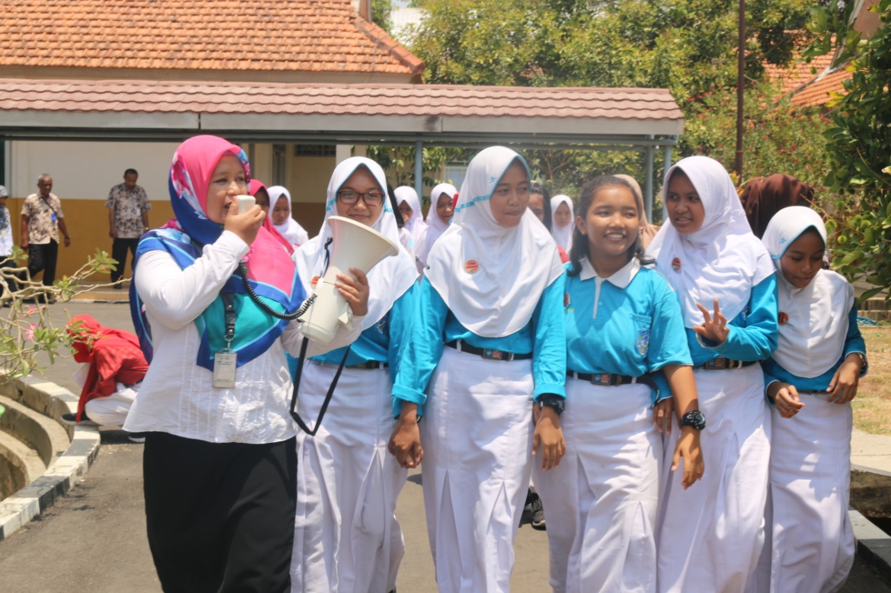 BRSPDM "Margo Laras" Holds Social Education for High School and Junior High School Students