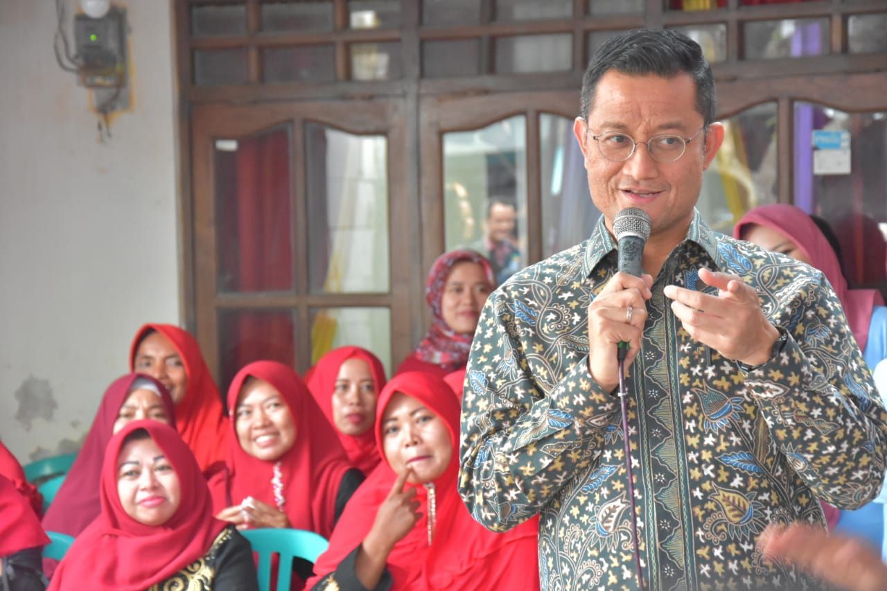 Minister of Social Affairs Ensures Assistance to KPM is Right on Target