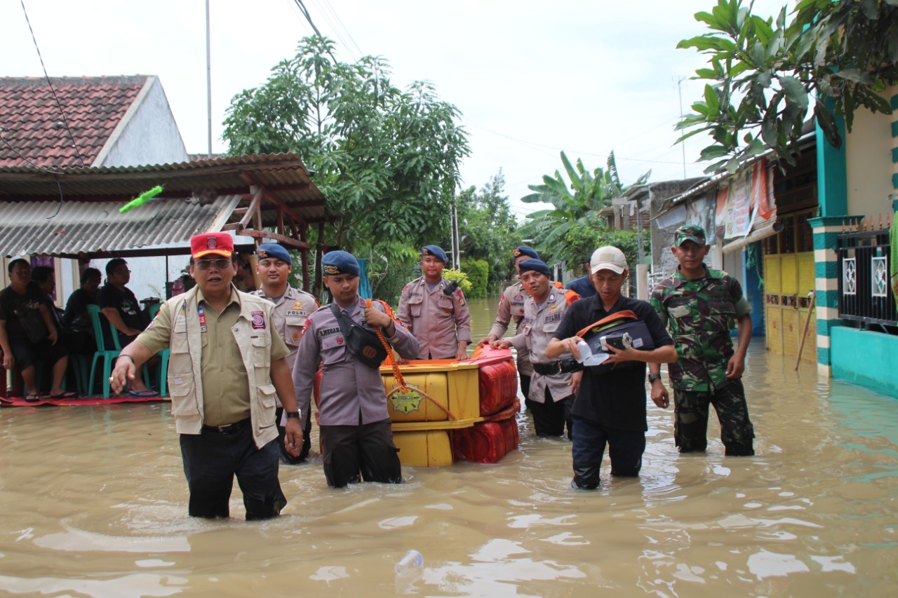 Banjir Terjang Sejumlah Daerah, Kemensos Kirimkan Bantuan Logistik