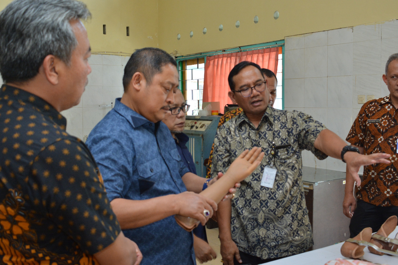 Work Visit Commission E DPRD of East Java Province to BBRSPDF "Prof. Dr. Soeharso"