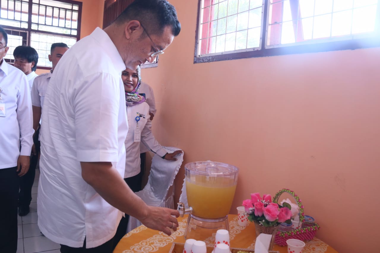 Arriving at the hometown of Fatmawati, the Minister of Social Affairs Tasted Kalamansi Syrup Made by BRSPDM "Dharma Guna"