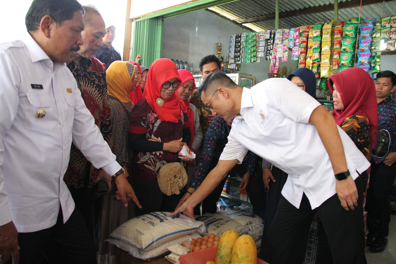 Mensos Resmikan Program Sembako di Provinsi Bengkulu