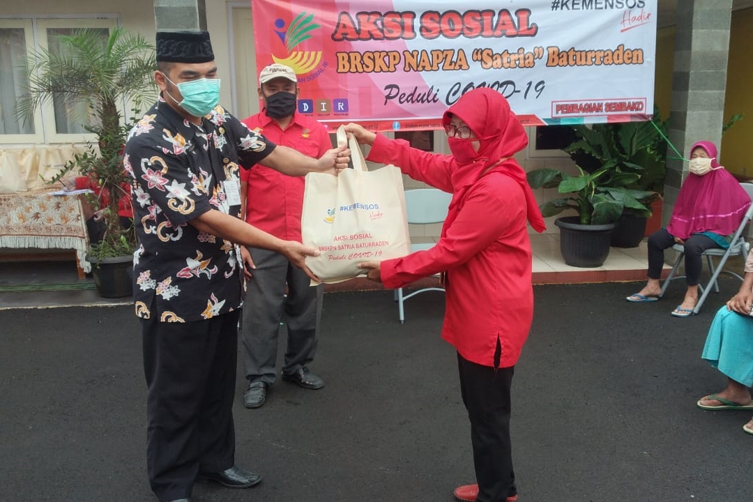 To Fight Against COVID-19, BRSKPN "Satria" Holds Social Action