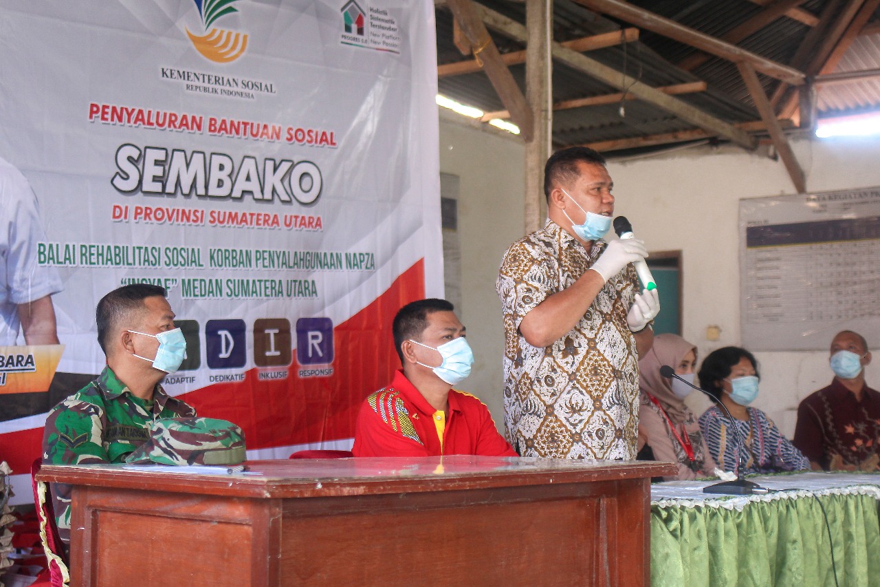 Medan "Insyaf" Drug Abuse Victims Rehabilitation Center Distributes Basic Food Assistance