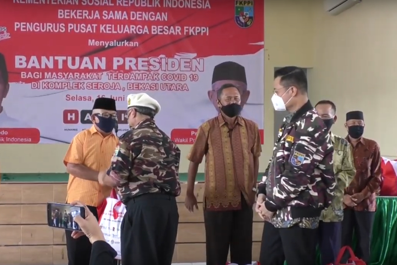 Eks Pejuang Tim-Tim Terima Bansos dari Kemensos