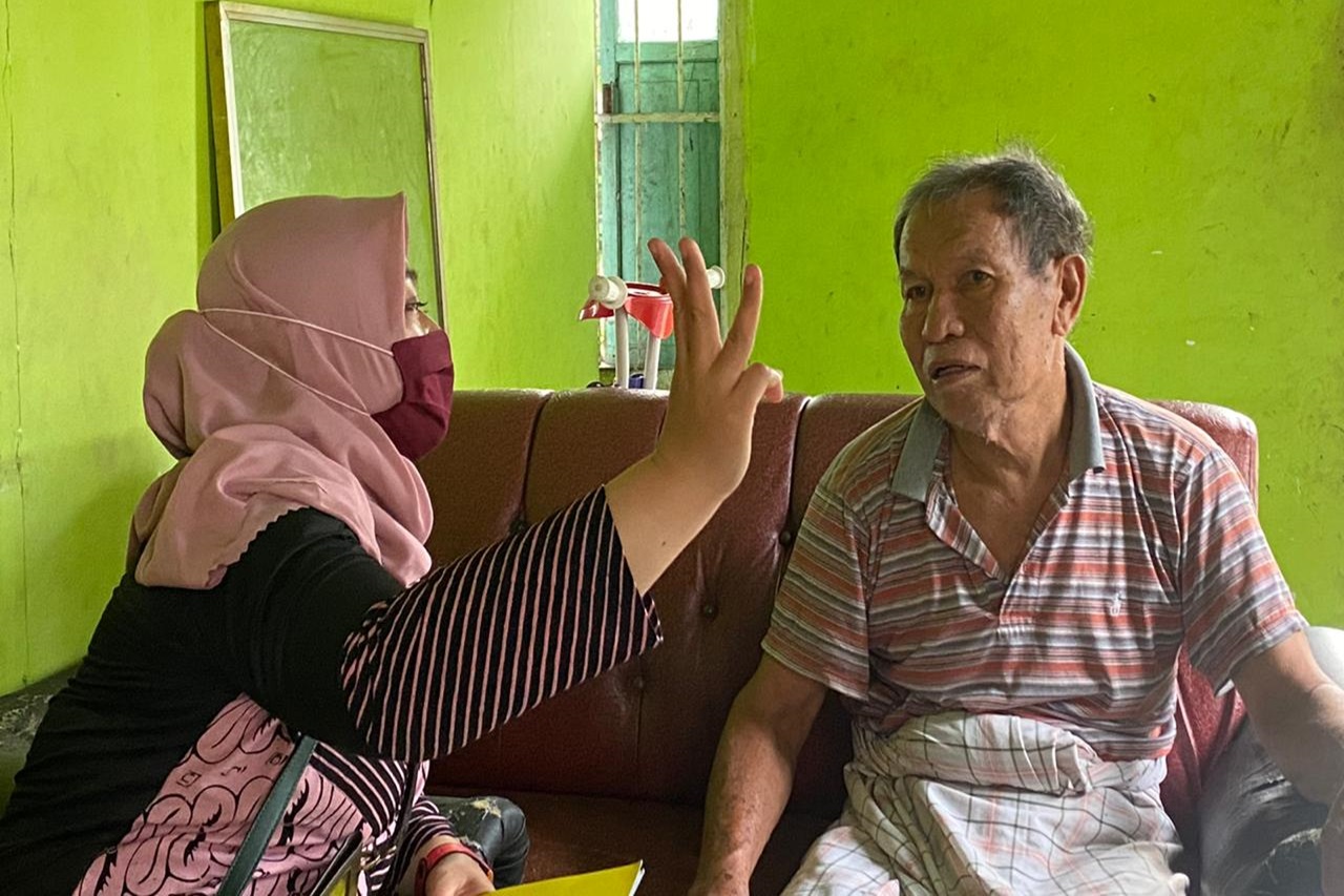 Through "Gau Mabaji" Elderly Center, the Indonesian Ministry of Social Affairs Responded to the Complaints of the Elderly