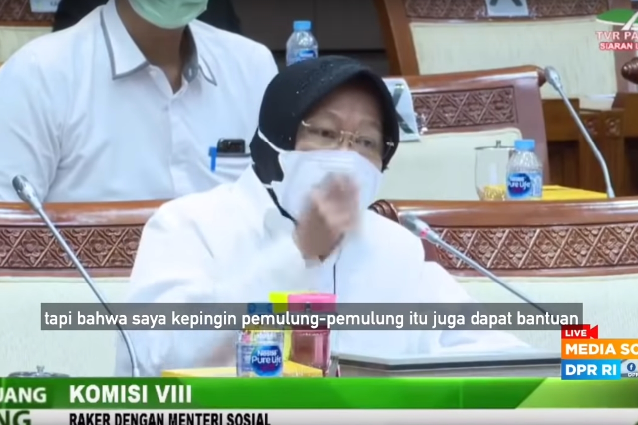 Risma Blak-Blakan di Hadapan DPR Soal Blusukan