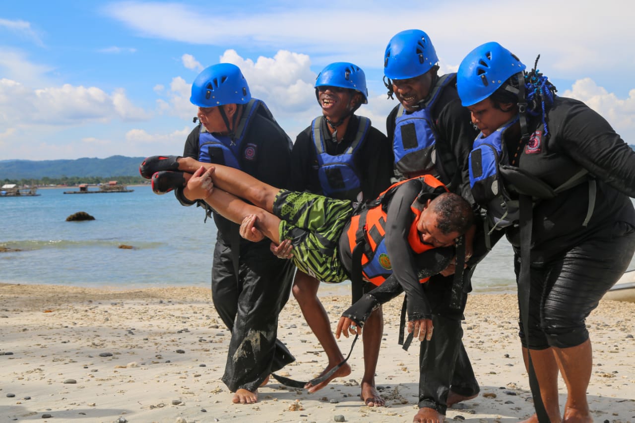 Jalani Pelatihan Penyelamatan Korban di Air, Kemampuan Tagana Makin Lengkap
