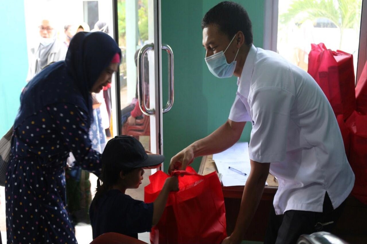 Realizing the ATENSI Program, "Rumbai" Children's Center Provides Direct Services in Dumai