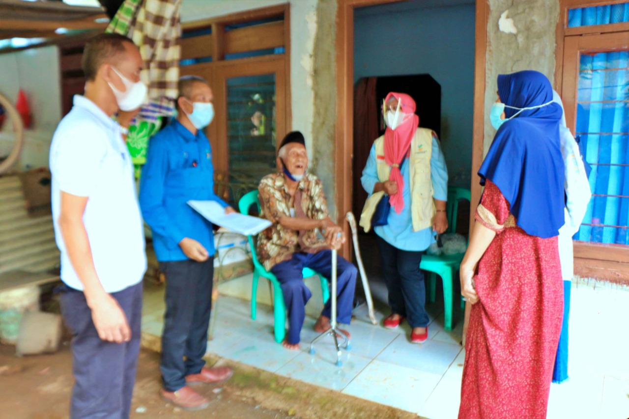 "Budhi Dharma" Center Distributes ATENSI Assistance for Elderly