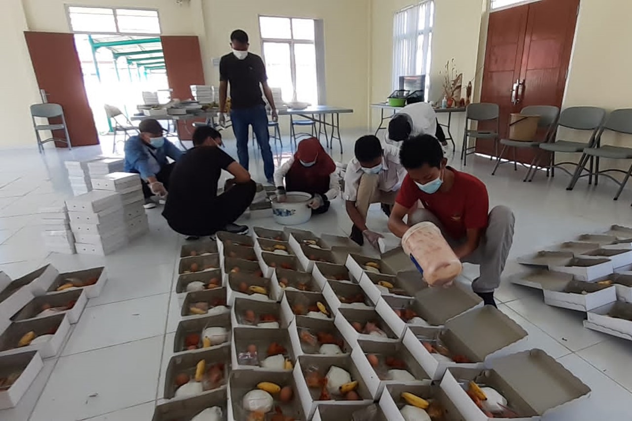 Dapur Umum Loka Karya dan Loka Residen "Pangurangi" bagi Nakes di Kabupaten Takalar