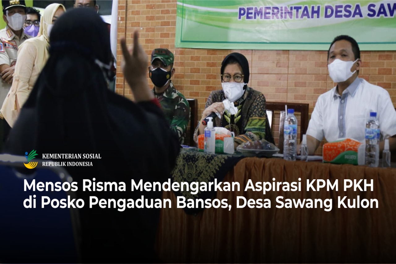 Mensos Risma Mendengarkan Aspirasi KPM PKH di Posko Pengaduan Bansos Kabupaten Lumajang