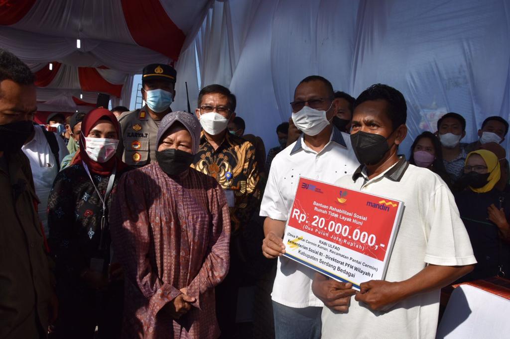 Kemensos Serahkan Bantuan Sosial RS-Rutilahu dan Laksanakan Pemadanan Data Bantuan Sosial di Provinsi Sumatera Utara