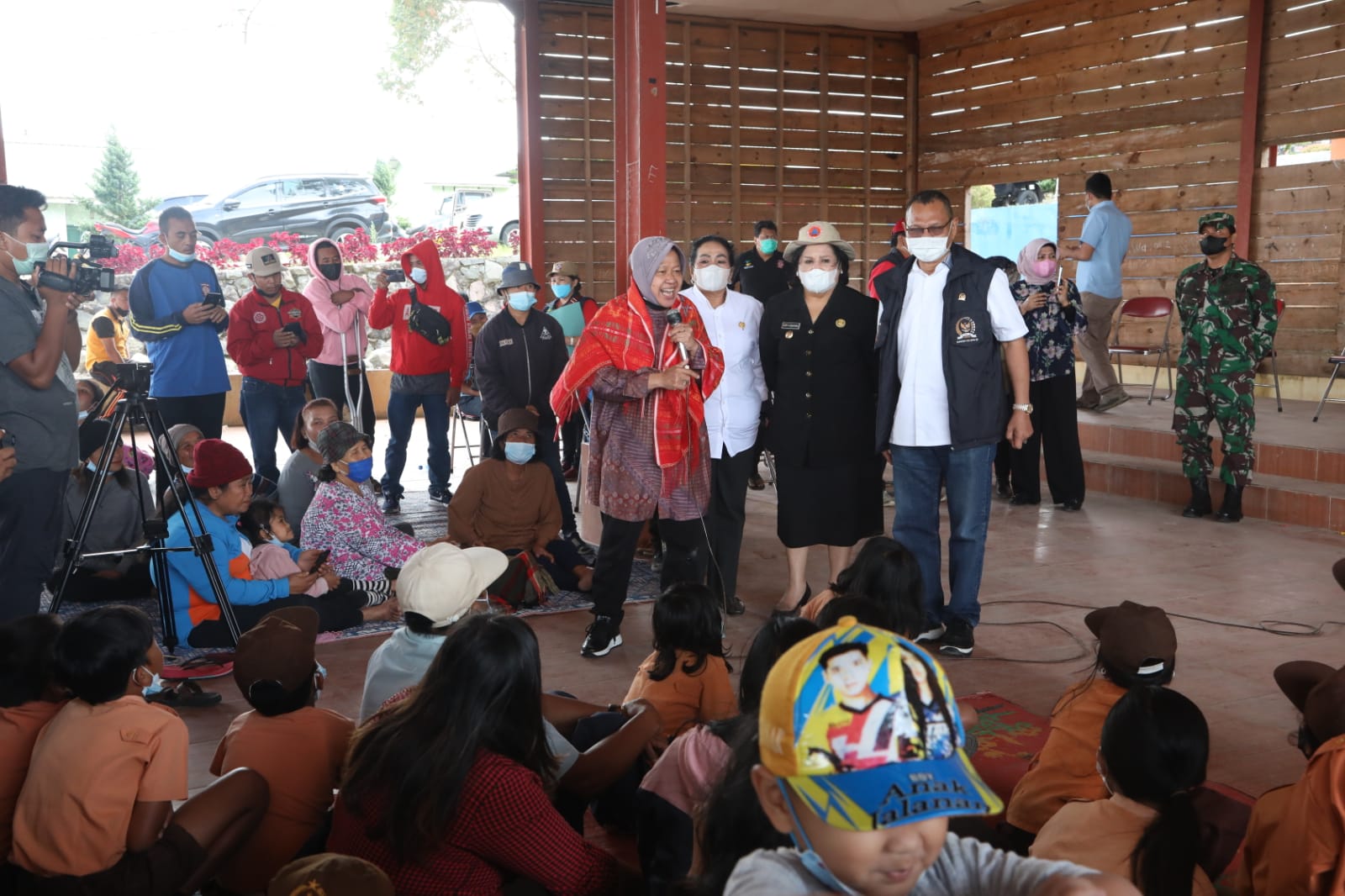 The Ministry of Social Affairs is Present for Residents Affected by the Sinabung Natural Disaster