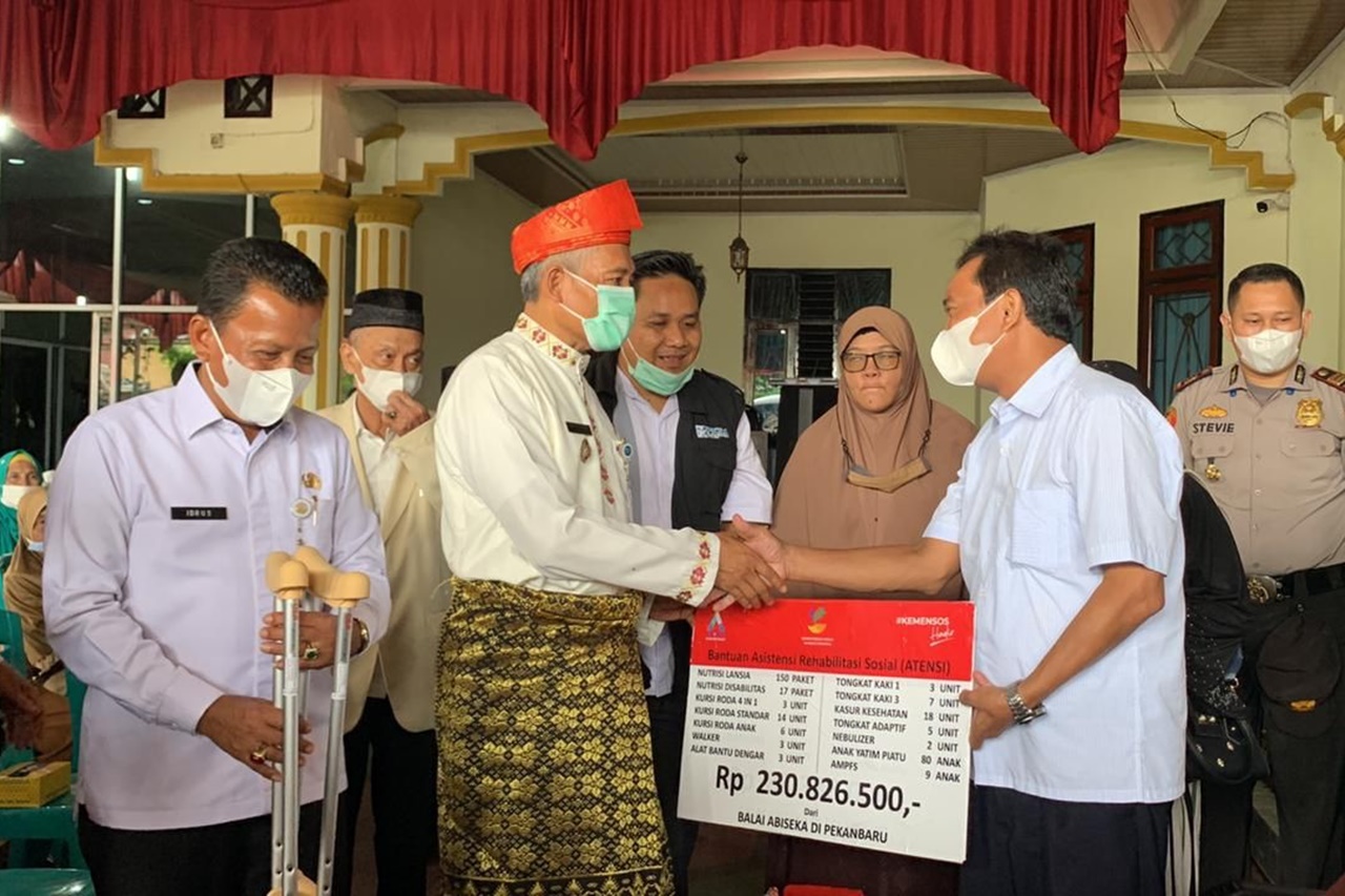 Peringati HKSN 2021, Balai "Abiseka" Salurkan ATENSI di Pekanbaru