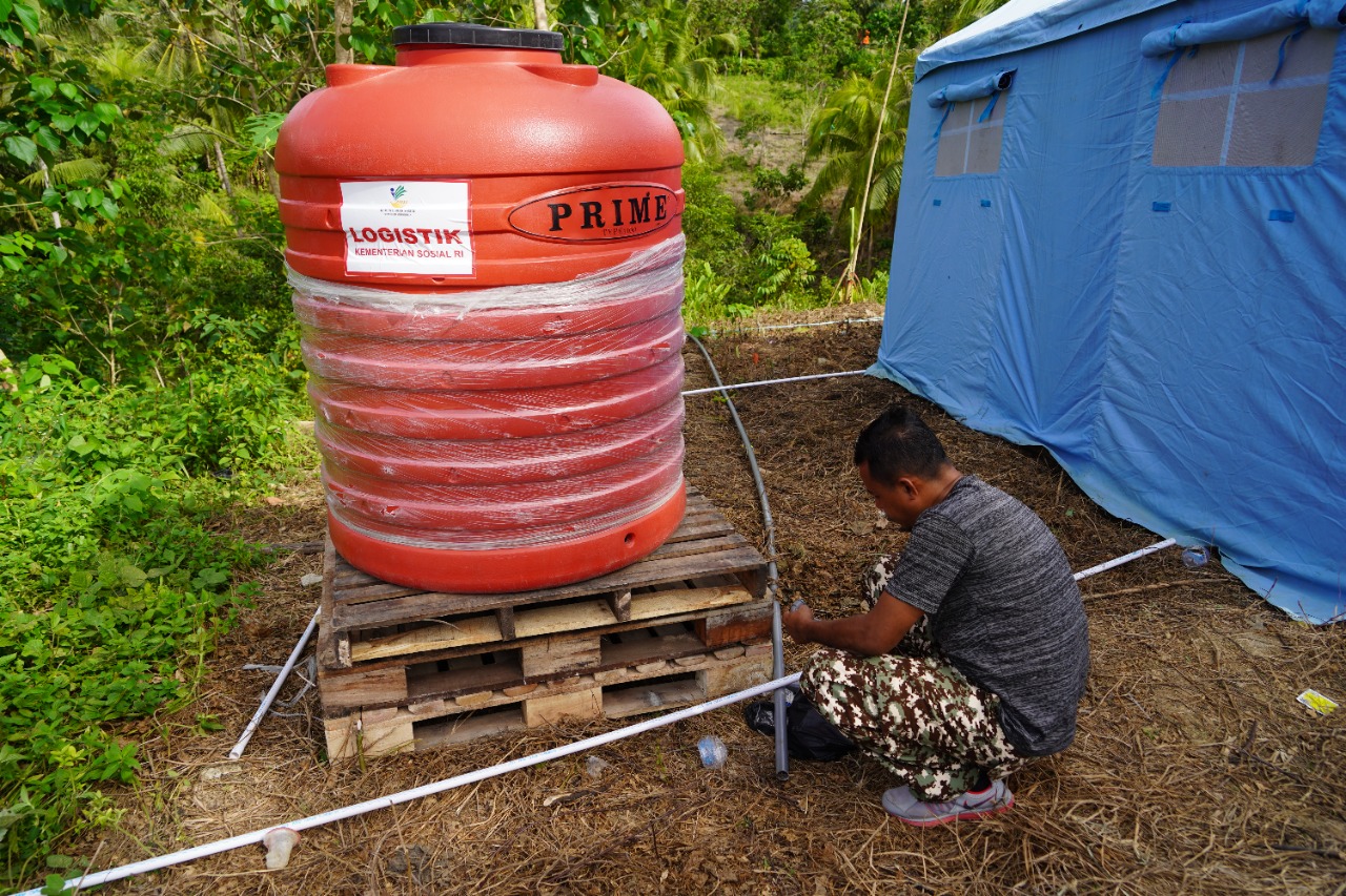 Proses Pengeboran Sumur untuk Penuhi Kebutuhan Air Bersih Penyintas di Malunda