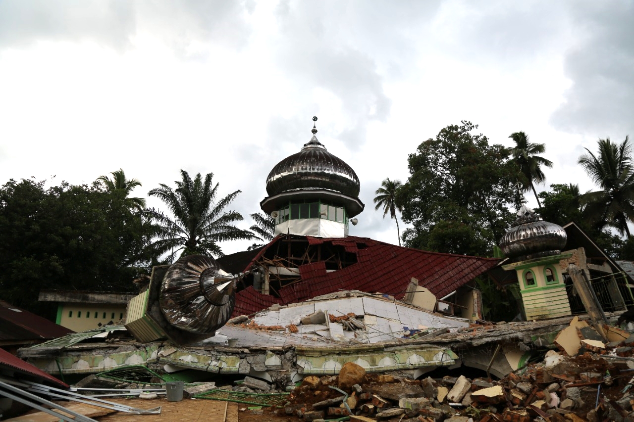 Dampak Kerusakan Bangunan Pasca Gempa Pasaman Barat