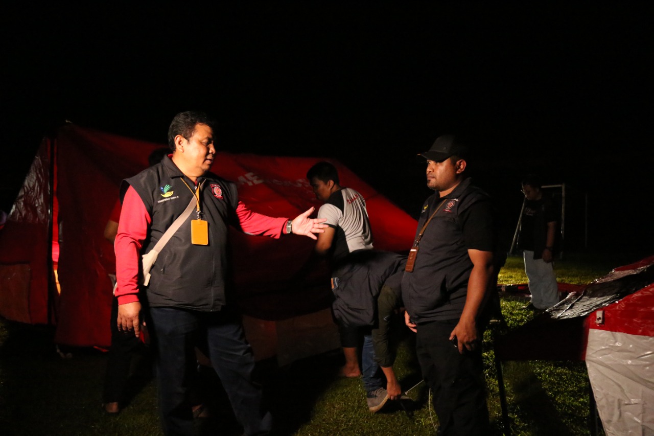 Percepatan Pendirian Tenda Keluarga di Stadion Manakarra Mamuju