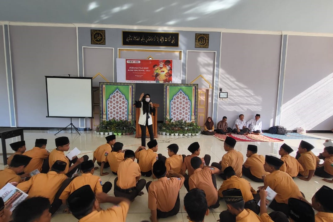 Commemorating National Children's Day, Budi Perkasa Center Conducts Campaign to Prevent Early Marriage