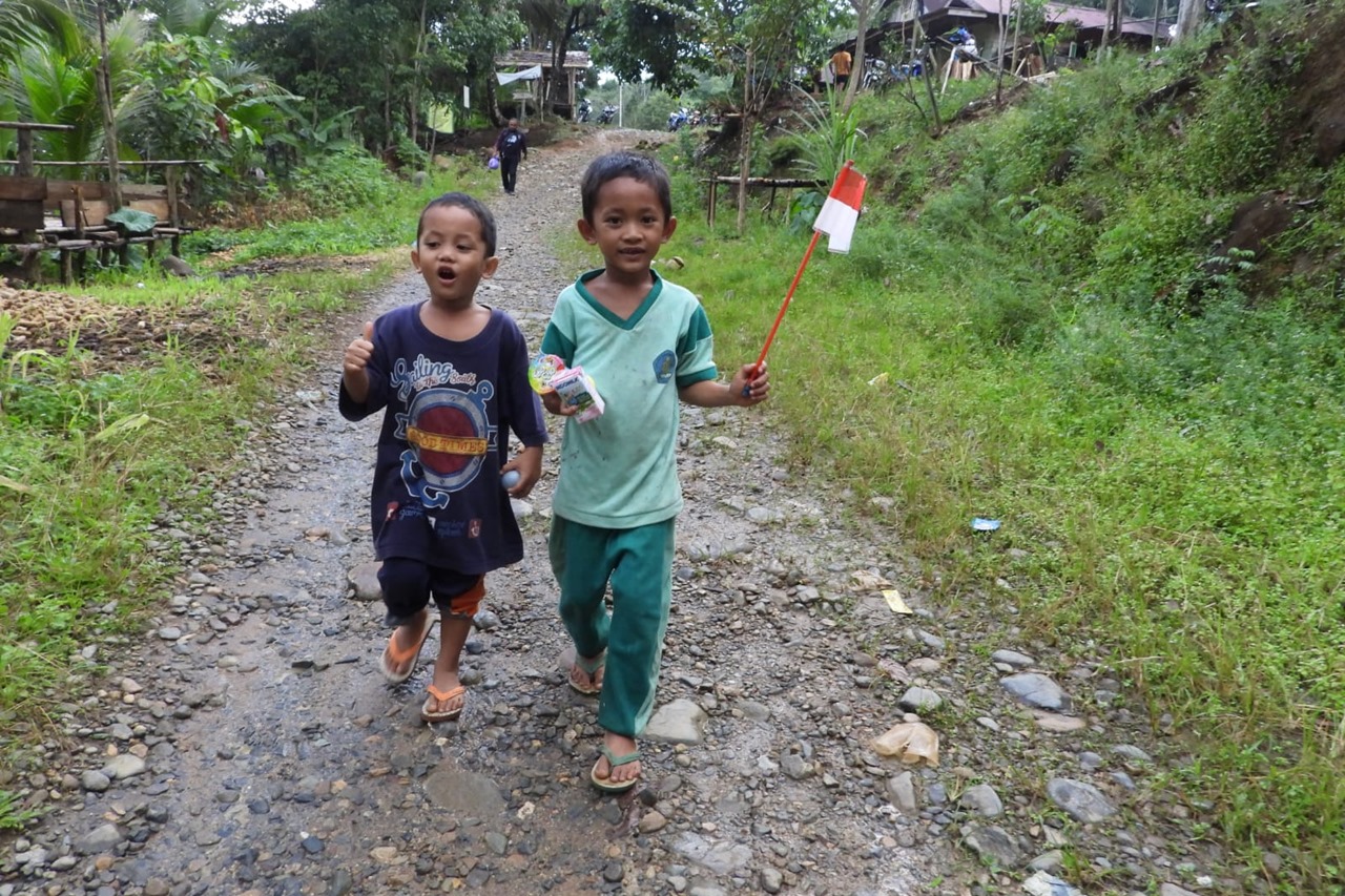 Through HAN 2022, Meratus Dayak Children Knit Hope That Can't Be Broken