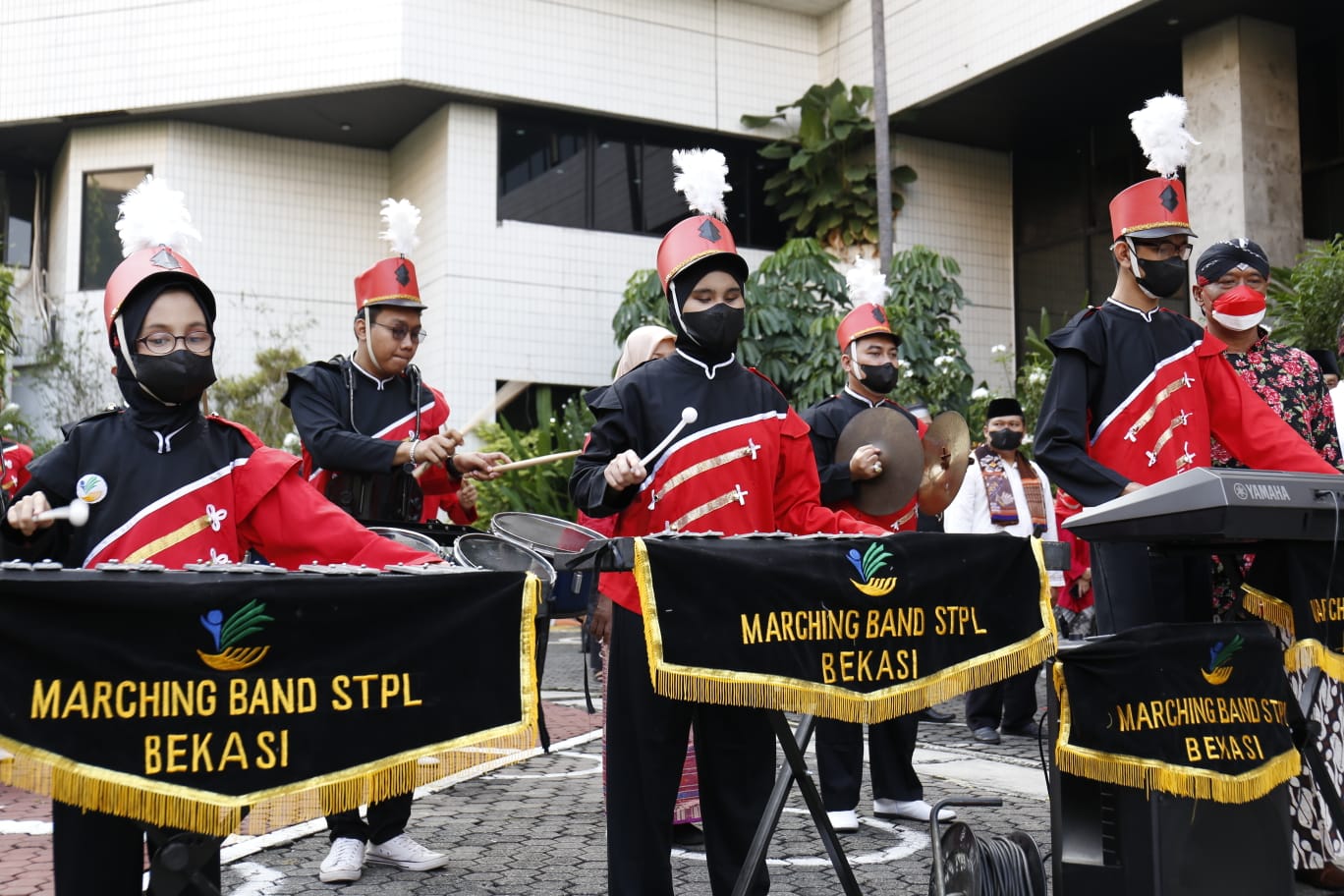 Kemensos Meriahkan HUT RI ke-77 Diiringi Marching Band Disabilitas