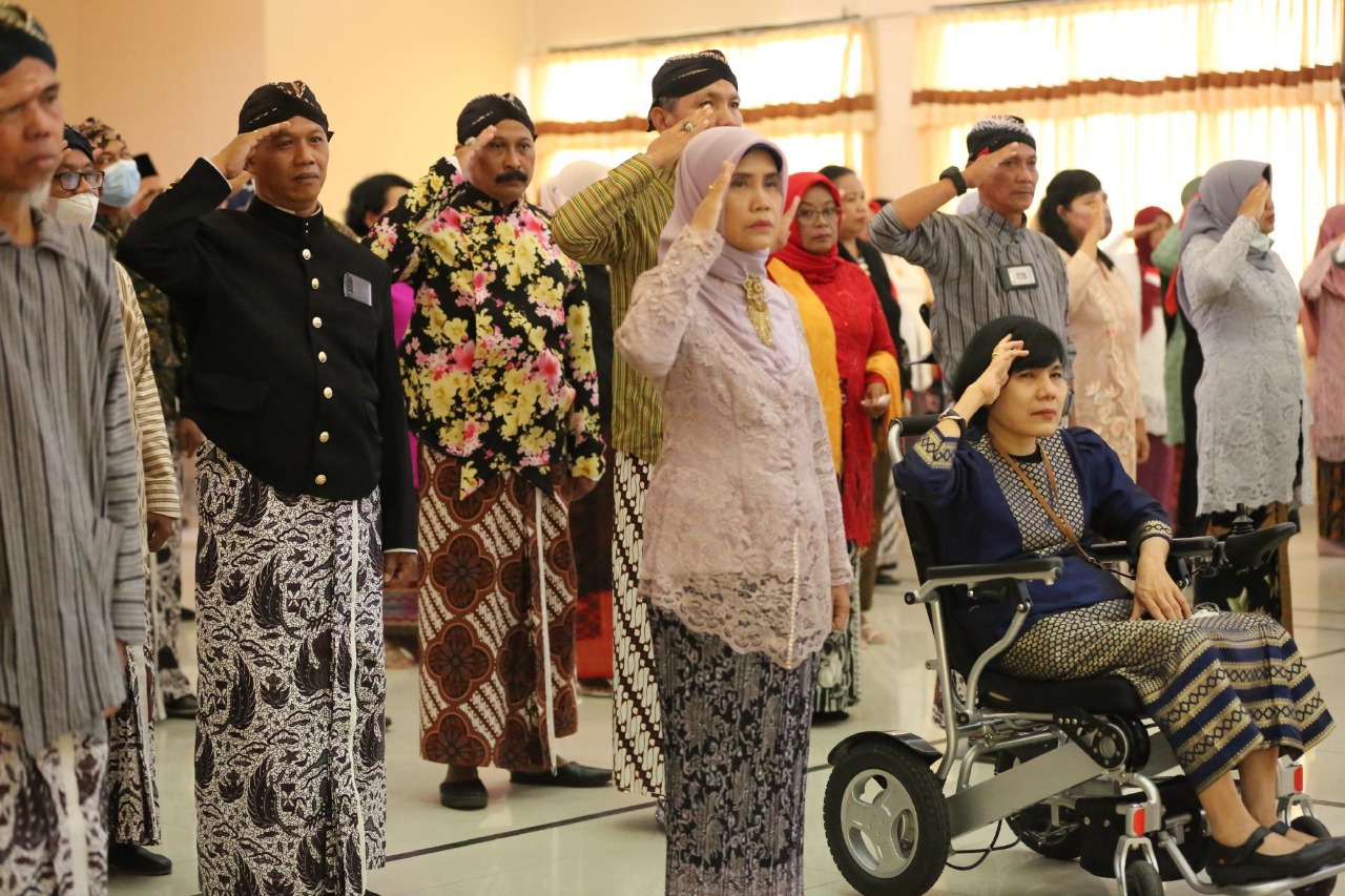 Upacara Peringatan HUT ke-77 RI di BBPPKS Yogyakarta