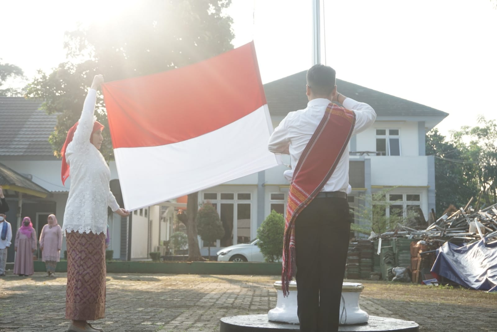 Meriahkan Kemerdekaan RI 2022, Sentra Mulya Jaya Gelar Upacara Peringatan HUT RI ke-77
