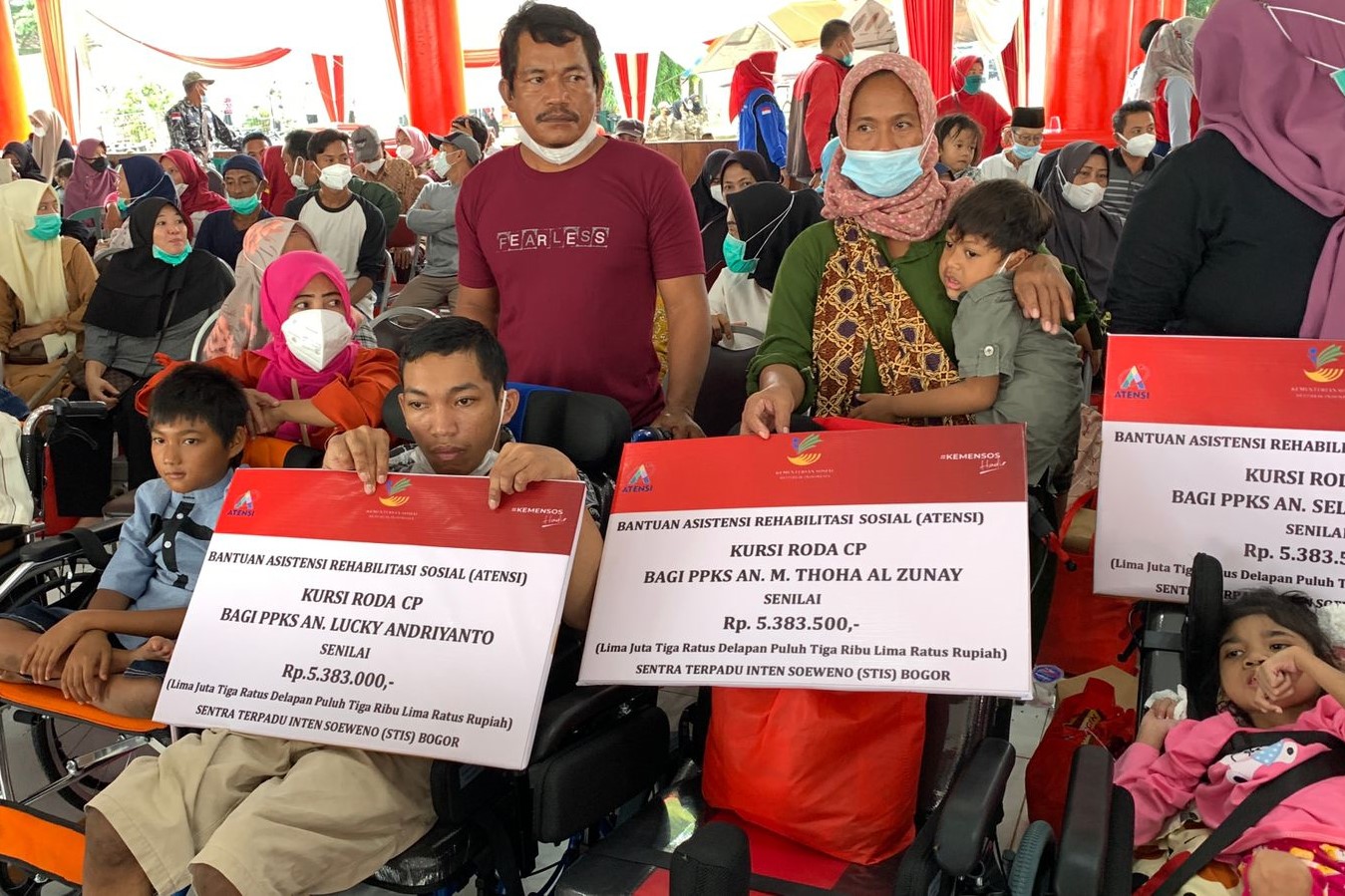 Puan Maharani Distributes MoSA’ Assistance for Persons with Disabilities