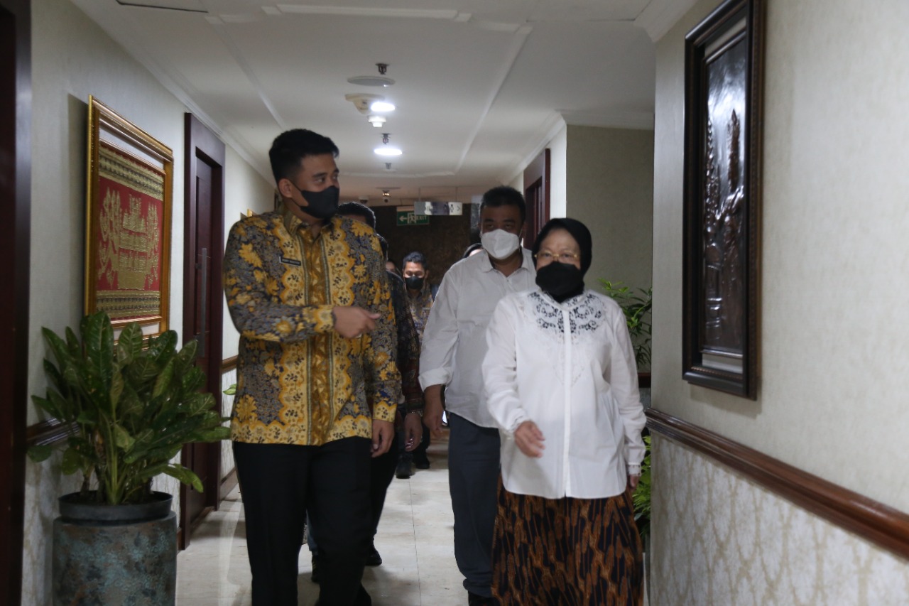Social Affairs Minister Risma and Medan Mayor Audience