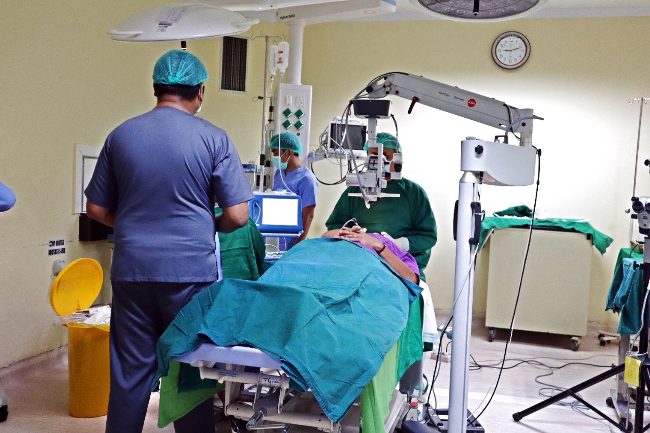 HDI and HKSN series, MoSA together with PERDAMI Carry out Cataract Surgery