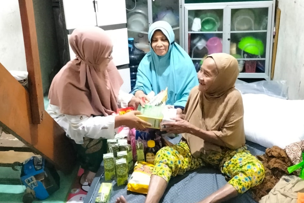 MoSA Takes Action, Mak Benah, Elderly Lives Alone in Tambora, West Jakarta Can Live Healthier and Comfortable