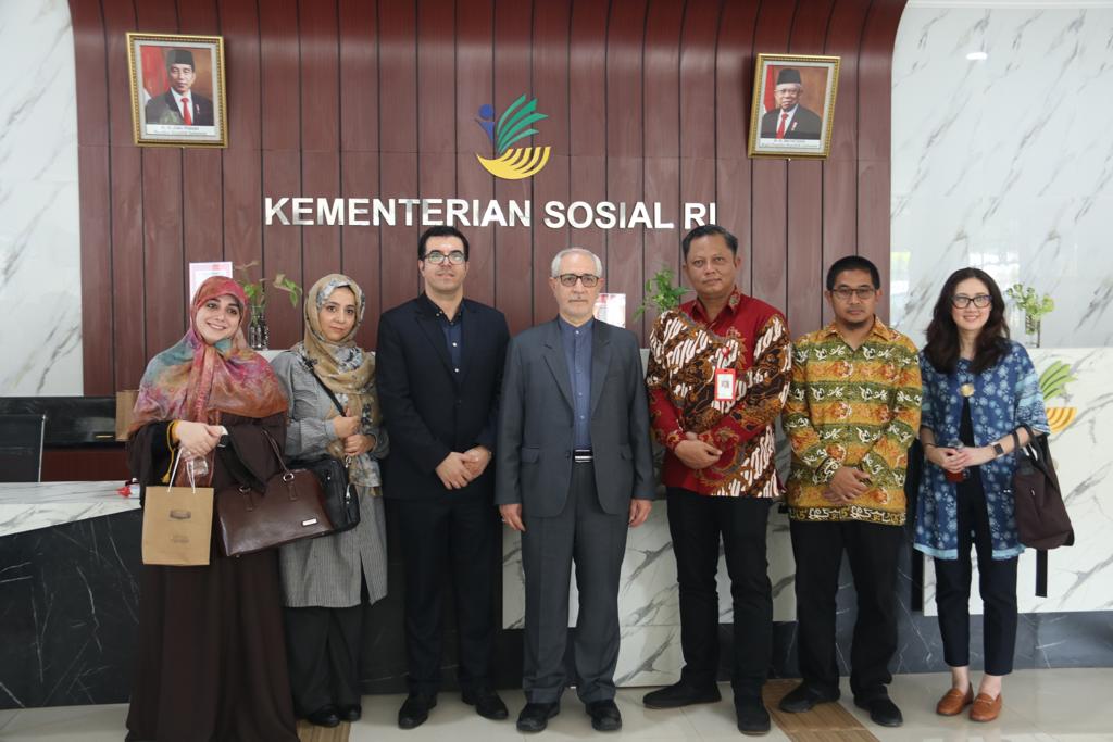 Visit STPL Bekasi, Delegation from Iran Interested in Handling Disabilities