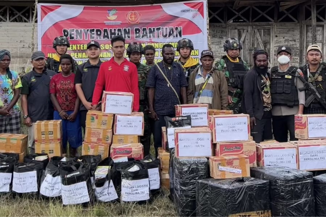 Kemensos Pastikan Bantuan Logistik 17,1 Ton Sudah Diterima Masyarakat Terdampak Kekeringan di Kabupaten Puncak Papua Tengah