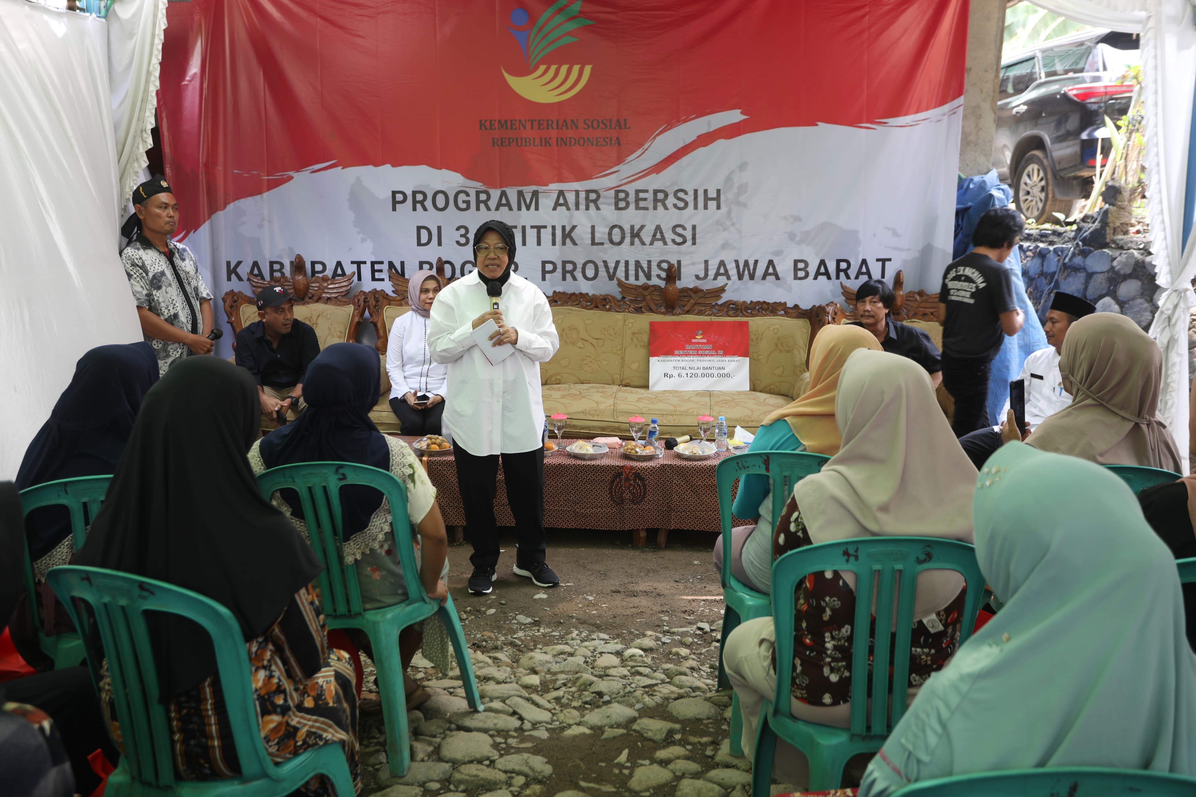 Atasi Kekeringan, Kemensos Alirkan Air Bersih di 34 Lokasi di Kabupaten Bogor