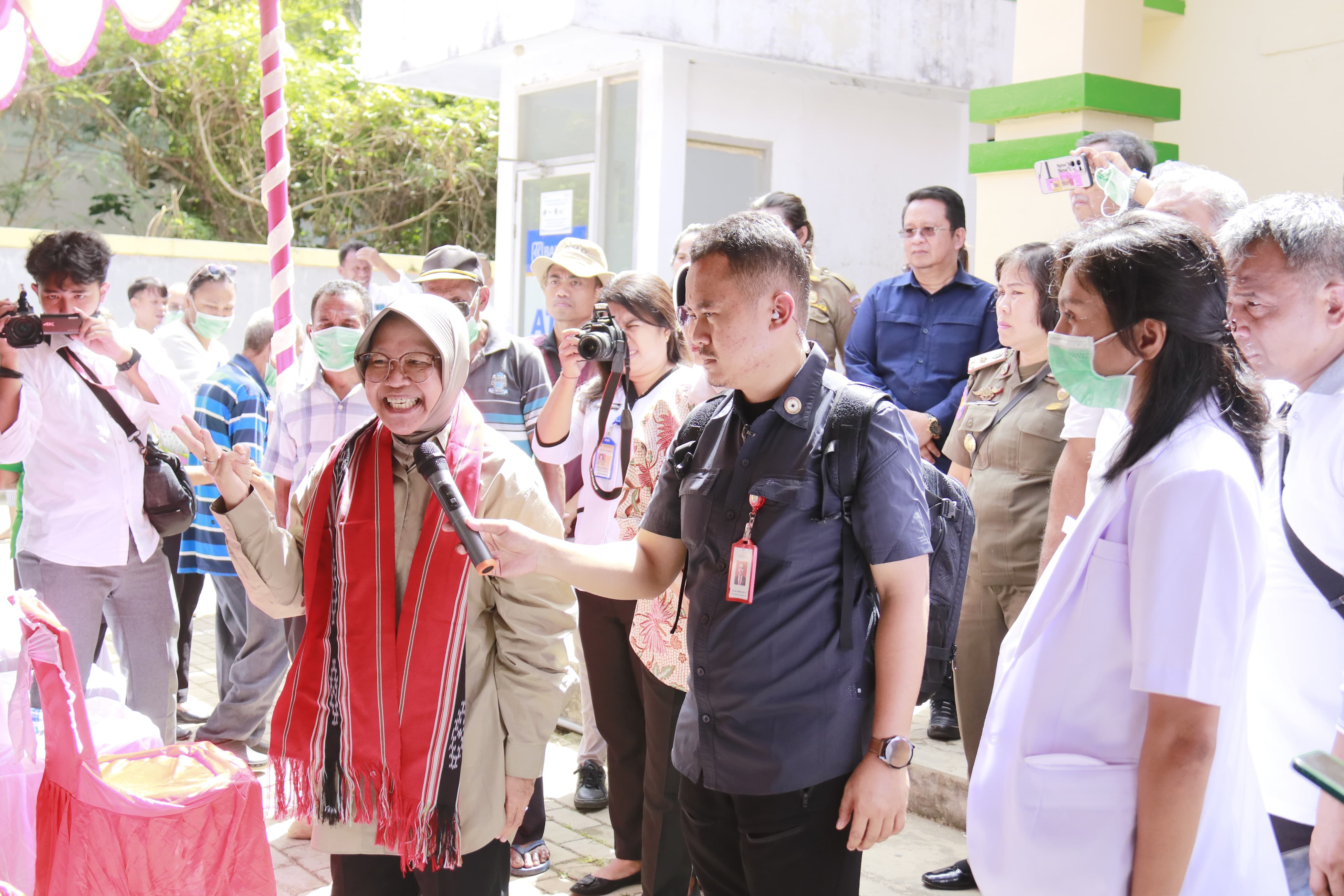 Operasi Katarak Gratis di Kepulauan Tanimbar