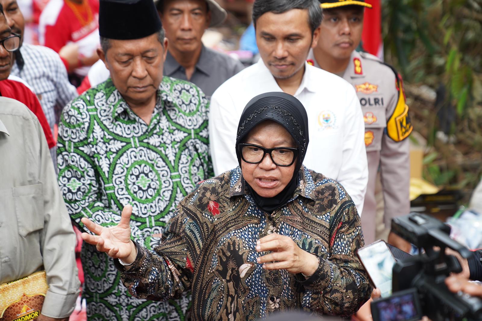 Hadirkan Semarak Kemerdekaan, Mensos Kunjungi Suku Anak Dalam Jambi