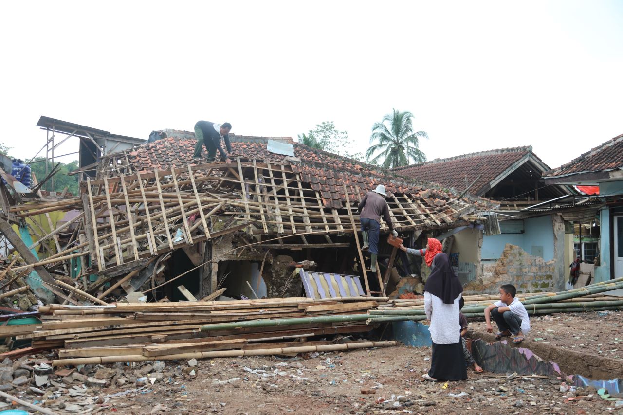 Mensos Saifullah Yusuf Instruksikan Jajarannya Segera Tangani Korban Bencana Gempa di Pulau Morotai