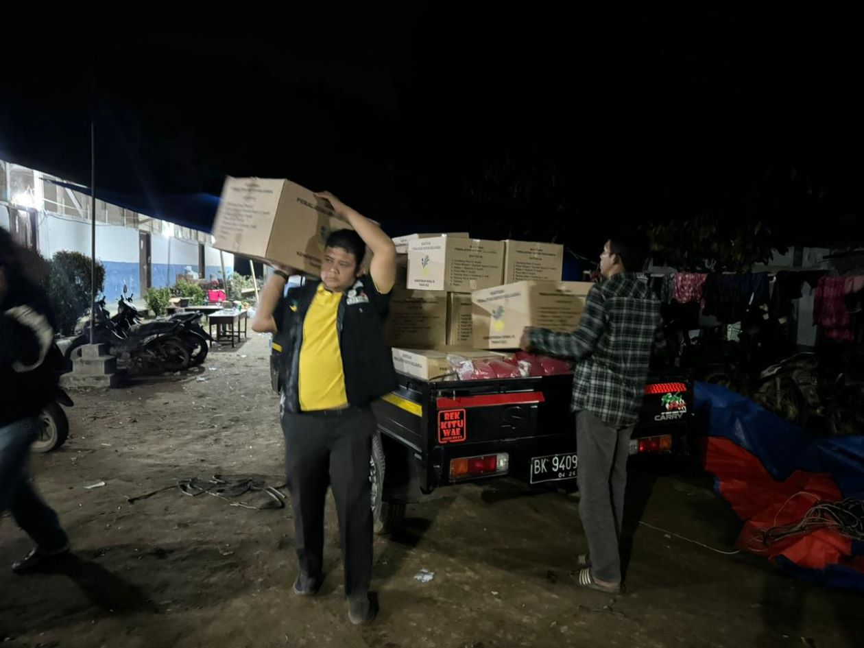 Kemensos Salurkan Bantuan Logistik Tambahan untuk Penyintas Longsor di Karo