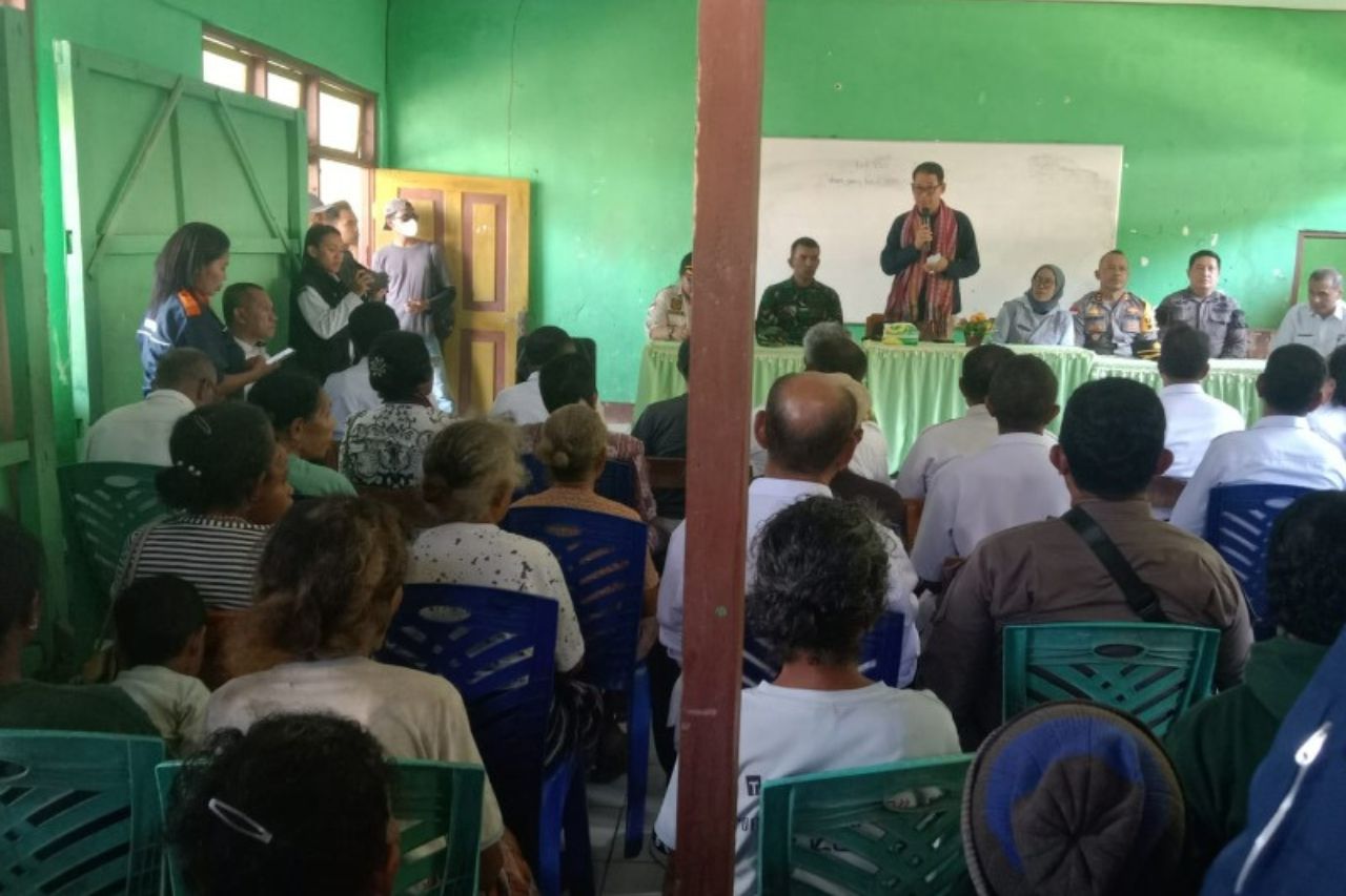 Kemensos Salurkan Bantuan Pascakonflik di Adonara Barat, NTT