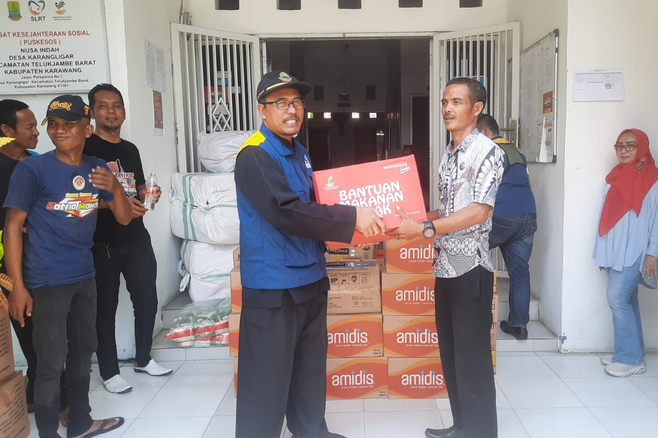 Banjir Landa Kabupaten Karawang, Kemensos Bantu Evakuasi Warga dan Beri Bantuan