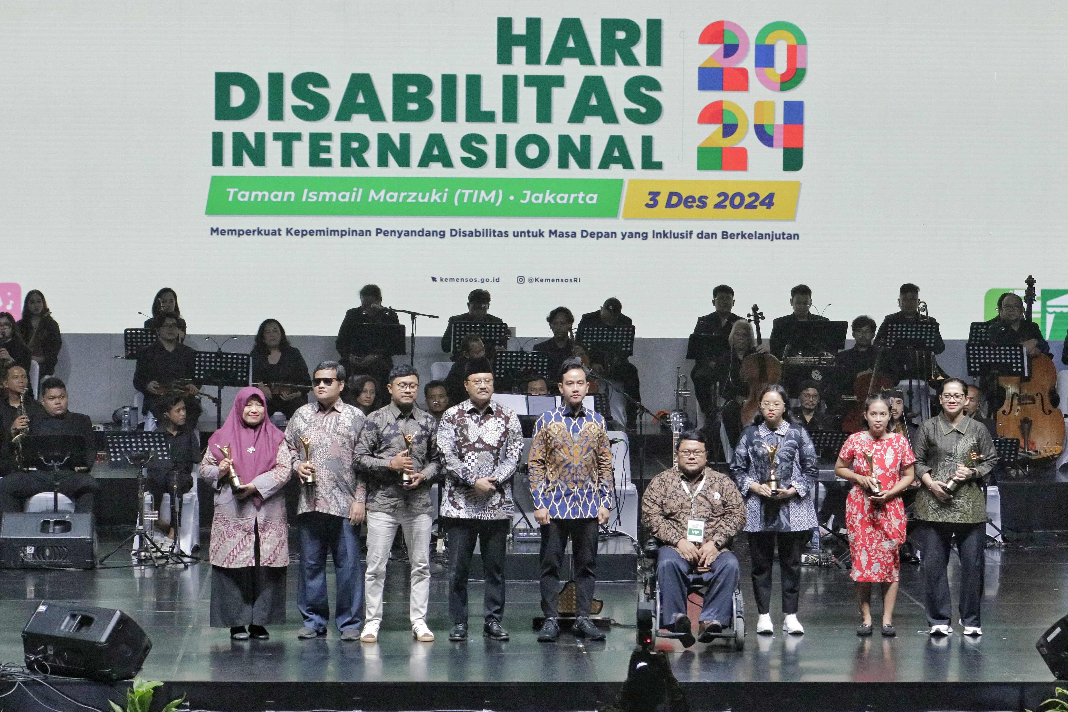 Kemensos Beri Penghargaan kepada Enam Penyandang Disabilitas Berprestasi