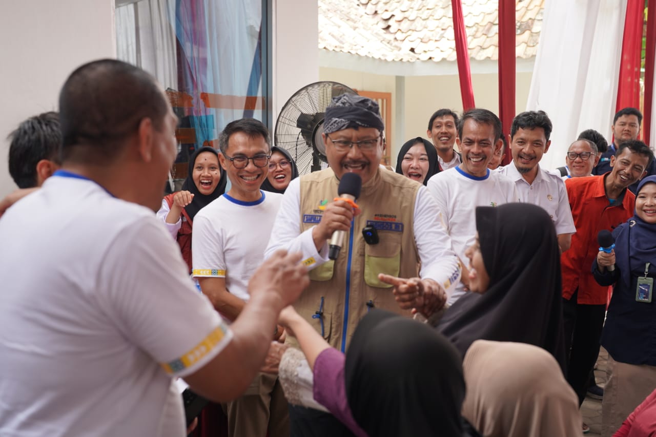 Gus Ipul Ajak KPM PKH Berani Graduasi di Kantor Pos Pringsewu